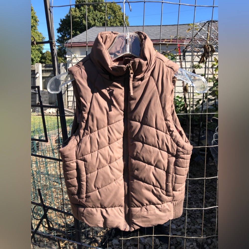 Jonathan Stone Girls Puffer Vest Brown S 7/8